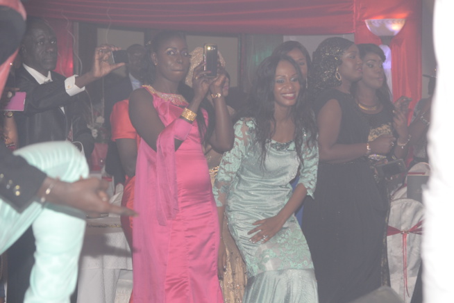 Gala Oscar de l' Innovation avec la RTS, Pape Diouf chauffe le publique au King Fhad Place. Gala Oscar de l' Innovation avec la RTS, Pape Diouf chauffe le publique au King Fhad Place.