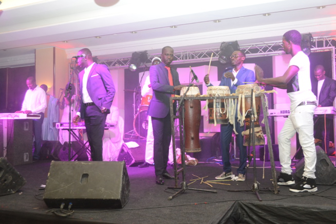 Gala Oscar de l' Innovation avec la RTS, Pape Diouf chauffe le publique au King Fhad Place. Gala Oscar de l' Innovation avec la RTS, Pape Diouf chauffe le publique au King Fhad Place.