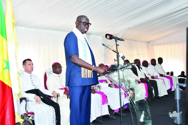 Clôture du Pèlerinage marial de Popenguine : L’État réaffirme son soutien et s’engage à terminer les travaux du nouveau sanctuaire Clôture du Pèlerinage marial de Popenguine : L’État réaffirme son soutien et s’engage à terminer les travaux du nouveau sanctuaire