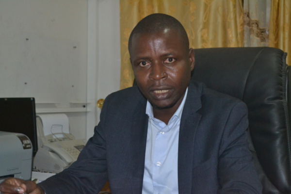 Divergeance entre la réalité du terrain et la théorie de l'universitaire Amadou Ndiaye - Par Dr Ibrahima Mendy Divergeance entre la réalité du terrain et la théorie de l'universitaire Amadou Ndiaye - Par Dr Ibrahima Mendy