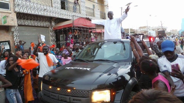 Idrissa Seck déroule dans la banlieue : "Les médiocres doivent disparaître de la scène politique" Idrissa Seck déroule dans la banlieue : "Les médiocres doivent disparaître de la scène politique"