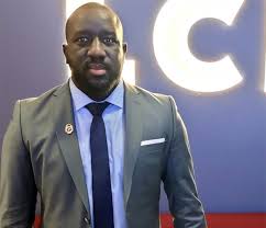 Référé sur excès de pouvoir Le ministre de la Communication désavoué Référé sur excès de pouvoir Le ministre de la Communication désavoué