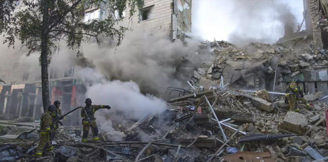 Ukraine: Au moins 14 morts à Kiev, dans des frappes russes