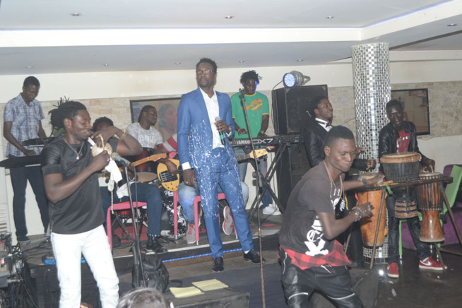 Le golden Boy Sidy Samb marque ses empreintes au Pentola tous les mercredi. Le golden Boy Sidy Samb marque ses empreintes au Pentola tous les mercredi.