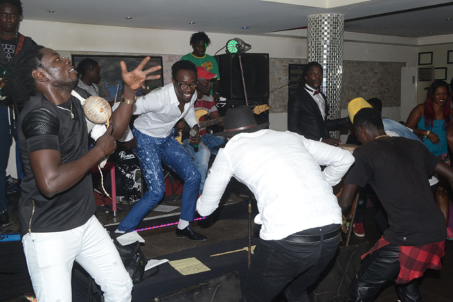 Le golden Boy Sidy Samb marque ses empreintes au Pentola tous les mercredi. Le golden Boy Sidy Samb marque ses empreintes au Pentola tous les mercredi.