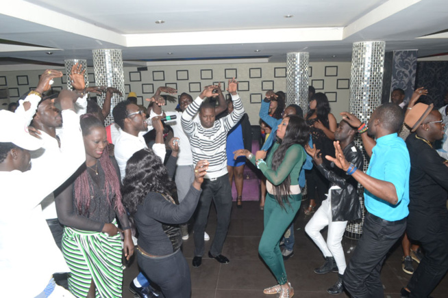 Le golden Boy Sidy Samb marque ses empreintes au Pentola tous les mercredi. Le golden Boy Sidy Samb marque ses empreintes au Pentola tous les mercredi.