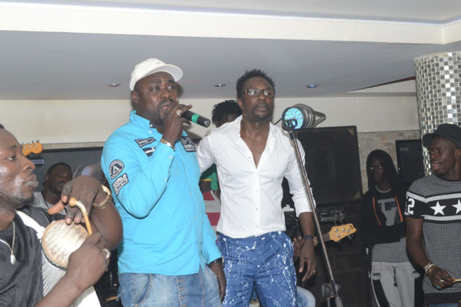 Le golden Boy Sidy Samb marque ses empreintes au Pentola tous les mercredi. Le golden Boy Sidy Samb marque ses empreintes au Pentola tous les mercredi.