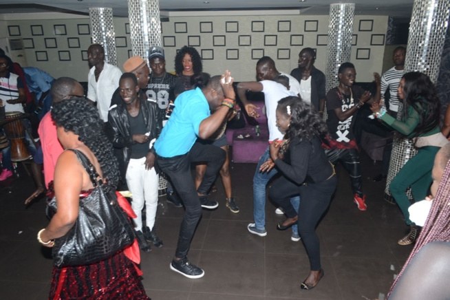 Le golden Boy Sidy Samb marque ses empreintes au Pentola tous les mercredi. Le golden Boy Sidy Samb marque ses empreintes au Pentola tous les mercredi.