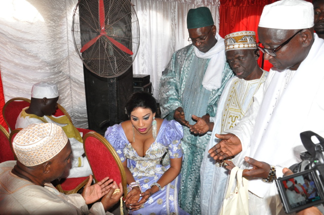 Les images du mariage de Pape Seck Touba Couture et Absa Diouf. Les images du mariage de Pape Seck Touba Couture et Absa Diouf.