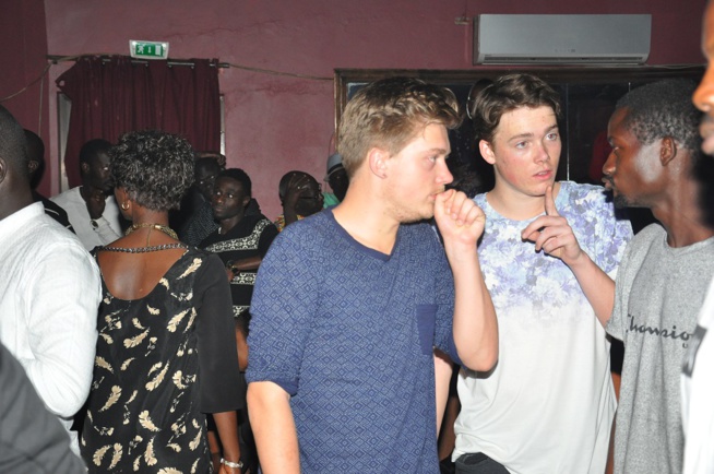 Pape Diouf fête l'amour au Teranga Art de Saly chez les "Mbourois" ce samedi 13 Février avant de rallier Vélingara. Regardez Pape Diouf fête l'amour au Teranga Art de Saly chez les "Mbourois" ce samedi 13 Février avant de rallier Vélingara. Regardez