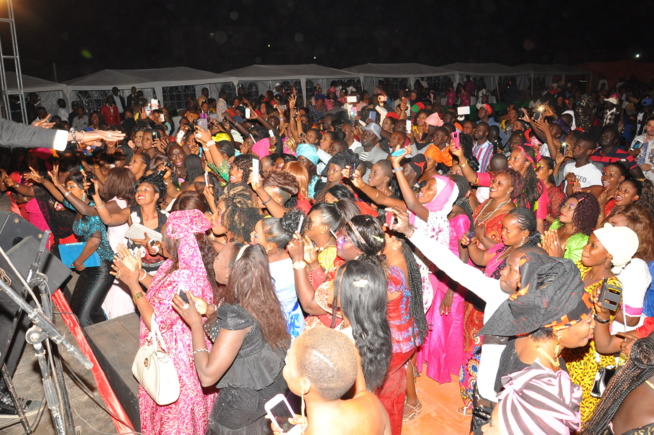 La population de Velingara féte la St Valentin avec le leader de la génération consciente Pape Diouf. Regarde La population de Velingara féte la St Valentin avec le leader de la génération consciente Pape Diouf. Regarde