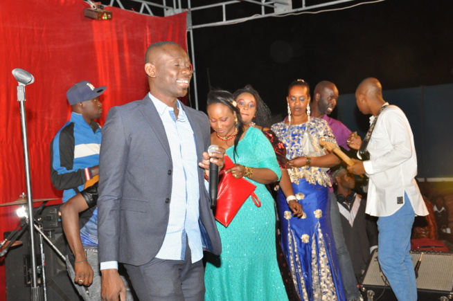 La population de Velingara féte la St Valentin avec le leader de la génération consciente Pape Diouf. Regarde La population de Velingara féte la St Valentin avec le leader de la génération consciente Pape Diouf. Regarde