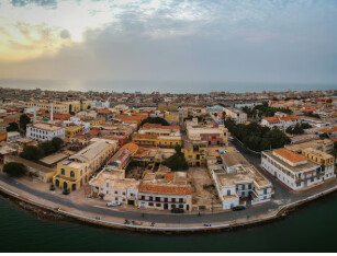 Travaux de restauration de l’île de Saint-Louis : Le groupe français de BTP, Nouvelles Générations d’Entrepreneurs (NGE), gagne le contrat Travaux de restauration de l’île de Saint-Louis : Le groupe français de BTP, Nouvelles Générations d’Entrepreneurs (NGE), gagne le contrat