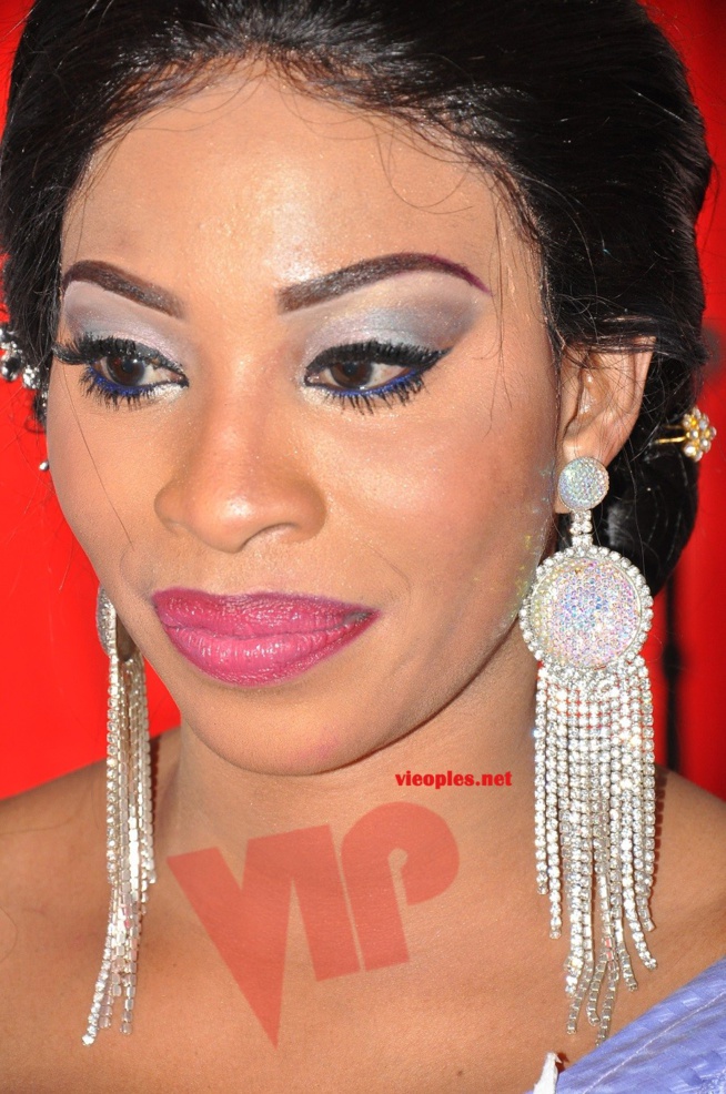 Voici Absa Diouf Seck la nouvelle reine qui hante le sommeil de Pape Seck Touba Couture. Voici Absa Diouf Seck la nouvelle reine qui hante le sommeil de Pape Seck Touba Couture.