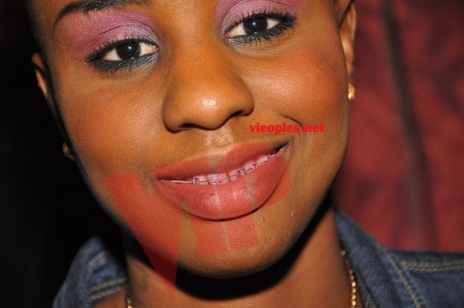 Nene Gadio, la nouvelle bienfaiteur des soirées de Pape Diouf dans son nouveau look! Nene Gadio, la nouvelle bienfaiteur des soirées de Pape Diouf dans son nouveau look!