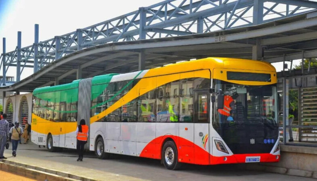 Dakar Mobilité et Kajou s’associent pour offrir un accès gratuit à des milliers de contenus, à bord du BRT