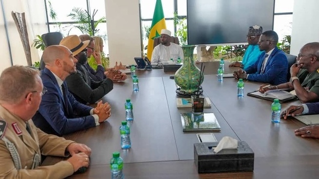 Emploi et industrialisation : Mercedes Trucks va assembler ses camions au Sénégal grâce à un partenariat stratégique Emploi et industrialisation : Mercedes Trucks va assembler ses camions au Sénégal grâce à un partenariat stratégique