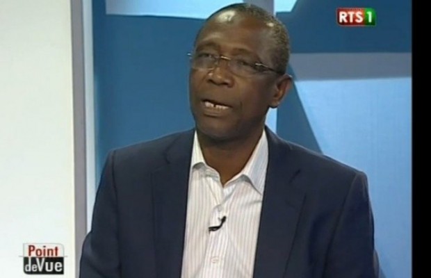 Palais de la République : chaude altercation entre Seydou Gueye et El Hadj Kassé Palais de la République : chaude altercation entre Seydou Gueye et El Hadj Kassé