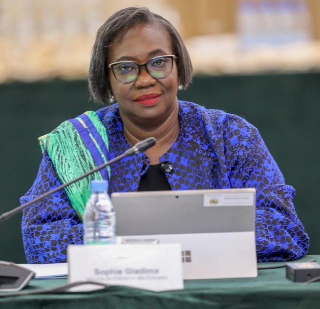 Mme la ministre Sophie Galdima peut bénéficiaire aujourd’hui d’une liberté provisoire avec à la clé un bracelet électronique d’après une source .Affaire à suivre Mme la ministre Sophie Galdima peut bénéficiaire aujourd’hui d’une liberté provisoire avec à la clé un bracelet électronique d’après une source .Affaire à suivre