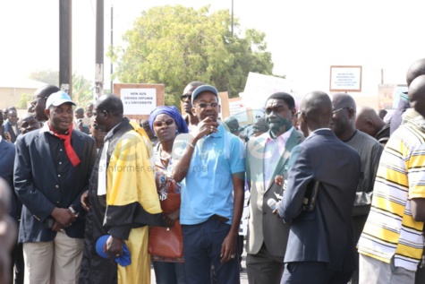 Marche des enseignants du Saes : Seydi Ababacar Ndiaye victime d'un malaise Marche des enseignants du Saes : Seydi Ababacar Ndiaye victime d'un malaise