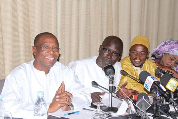 Respect de l'avis du Conseil constitutionnel par Macky Sall: L'Apr applaudit des deux mains Respect de l'avis du Conseil constitutionnel par Macky Sall: L'Apr applaudit des deux mains