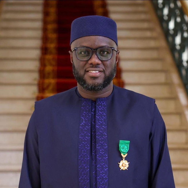 𝗨𝗻𝗶𝘀 𝗽𝗮𝗿 𝘂𝗻𝗲 𝗲𝘀𝘁𝗶𝗺𝗲 𝗿𝗲́𝗰𝗶𝗽𝗿𝗼𝗾𝘂𝗲, 𝘂𝗻𝗲 𝗹𝗼𝘆𝗮𝘂𝘁𝗲́ 𝘀𝗮𝗻𝘀 𝗳𝗮𝗶𝗹𝗹𝗲 𝗲𝘁 𝘂𝗻𝗲 𝘃𝗶𝘀𝗶𝗼𝗻 𝗽𝗮𝗿𝘁𝗮𝗴𝗲́𝗲 𝗰𝗲𝗹𝗹𝗲 𝗱’𝘂𝗻 𝗦𝗲́𝗻𝗲́𝗴𝗮𝗹 𝗳𝗼𝗿𝘁, 𝘀𝗼𝘂𝘃𝗲𝗿𝗮𝗶𝗻, 𝗽𝗿𝗼𝘀𝗽𝗲̀𝗿𝗲 𝗲𝘁 𝘂𝗻𝗶. 𝗡’𝗲 𝗨𝗻𝗶𝘀 𝗽𝗮𝗿 𝘂𝗻𝗲 𝗲𝘀𝘁𝗶𝗺𝗲 𝗿𝗲́𝗰𝗶𝗽𝗿𝗼𝗾𝘂𝗲, 𝘂𝗻𝗲 𝗹𝗼𝘆𝗮𝘂𝘁𝗲́ 𝘀𝗮𝗻𝘀 𝗳𝗮𝗶𝗹𝗹𝗲 𝗲𝘁 𝘂𝗻𝗲 𝘃𝗶𝘀𝗶𝗼𝗻 𝗽𝗮𝗿𝘁𝗮𝗴𝗲́𝗲 𝗰𝗲𝗹𝗹𝗲 𝗱’𝘂𝗻 𝗦𝗲́𝗻𝗲́𝗴𝗮𝗹 𝗳𝗼𝗿𝘁, 𝘀𝗼𝘂𝘃𝗲𝗿𝗮𝗶𝗻, 𝗽𝗿𝗼𝘀𝗽𝗲̀𝗿𝗲 𝗲𝘁 𝘂𝗻𝗶. 𝗡’𝗲