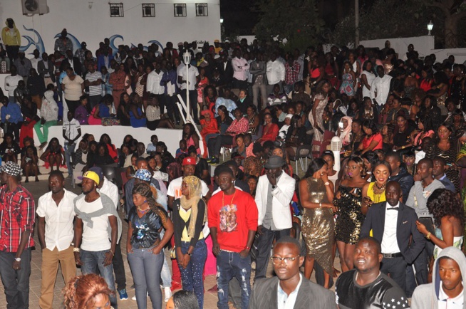 51st Indépendance of Gambia: Pape Diouf met le feu au Galaxie et confirme son statut de roi de la mobilisation en Gambie. 51st Indépendance of Gambia: Pape Diouf met le feu au Galaxie et confirme son statut de roi de la mobilisation en Gambie.