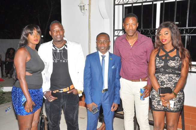 51st Indépendance of Gambia: Pape Diouf met le feu au Galaxie et confirme son statut de roi de la mobilisation en Gambie. 51st Indépendance of Gambia: Pape Diouf met le feu au Galaxie et confirme son statut de roi de la mobilisation en Gambie.