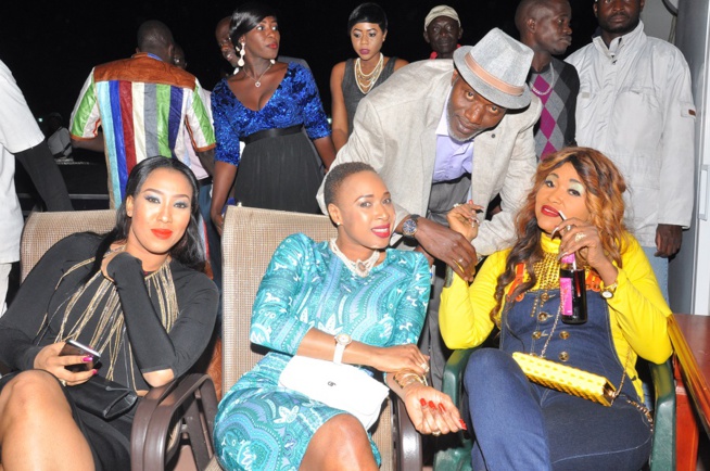 51st Indépendance of Gambia: Pape Diouf met le feu au Galaxie et confirme son statut de roi de la mobilisation en Gambie. 51st Indépendance of Gambia: Pape Diouf met le feu au Galaxie et confirme son statut de roi de la mobilisation en Gambie.