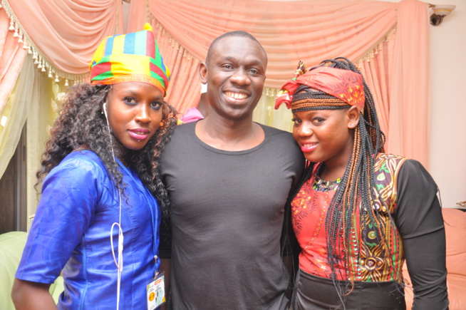 Pape Diouf rencontre le Fans club Ubotown de Banjul. Regardez Pape Diouf rencontre le Fans club Ubotown de Banjul. Regardez