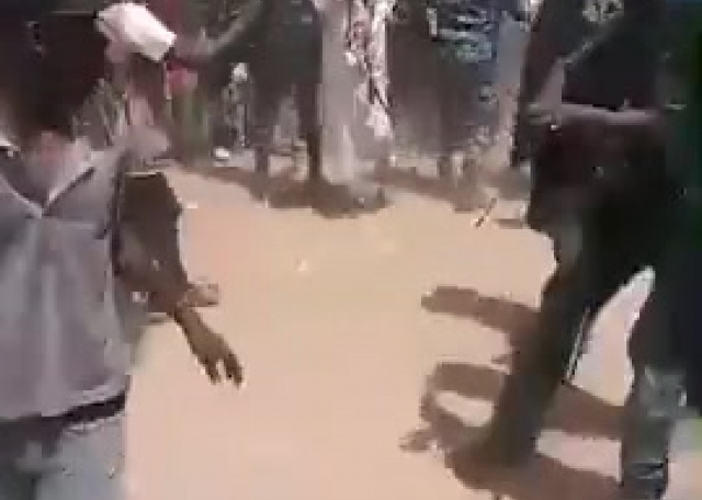 L’histoire de Demba Hamadi Sada Bâ, le berger au destin extraordinaire L’histoire de Demba Hamadi Sada Bâ, le berger au destin extraordinaire