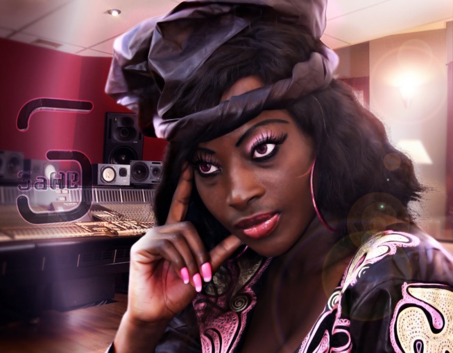 Exclusivité: Ndeye Guéye attend son premier bébé avec Boy Djiné son mari. Exclusivité: Ndeye Guéye attend son premier bébé avec Boy Djiné son mari.