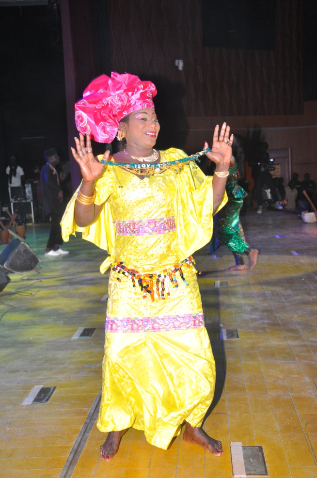 Dans les coulisses de la grande nuit"Sargal laobé" avec Pape Diouf; Regardez Dans les coulisses de la grande nuit"Sargal laobé" avec Pape Diouf; Regardez