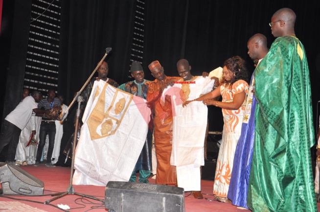 ANNIVERSAIRE: Le chanteur Demba Guissé sur les traces de Baba Maal signe son baptême de feu à Sorano ANNIVERSAIRE: Le chanteur Demba Guissé sur les traces de Baba Maal signe son baptême de feu à Sorano