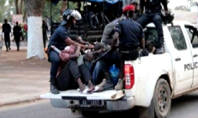 Cambriolages à Nioro : La police neutralise un réseau de malfaiteurs, après une série de plaintes Cambriolages à Nioro : La police neutralise un réseau de malfaiteurs, après une série de plaintes