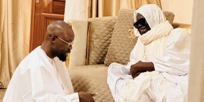 Touba : Serigne Mountakha Mbacké offre un cadeau de 900 millions FCfa à l’Etat du Sénégal Touba : Serigne Mountakha Mbacké offre un cadeau de 900 millions FCfa à l’Etat du Sénégal