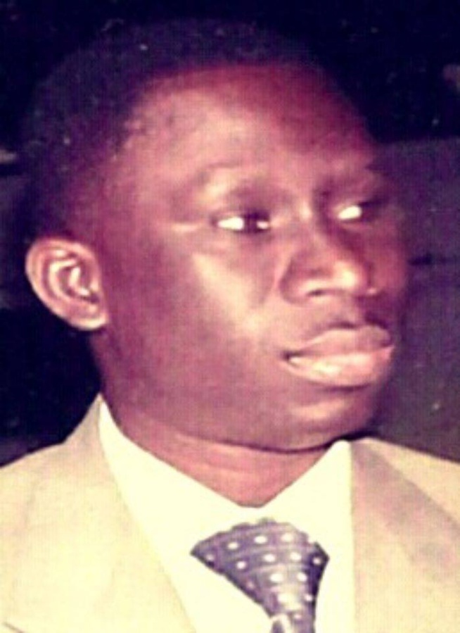 Serigne Babacar Diop ancien président du Conseil Régional de Thiès. Et directeur de cabinet de Macky Sall alors ministre des mines de l énergie et de l hydraulique sous le magistère de Me Wade vote OUI. Serigne Babacar Diop ancien président du Conseil Régional de Thiès. Et directeur de cabinet de Macky Sall alors ministre des mines de l énergie et de l hydraulique sous le magistère de Me Wade vote OUI.