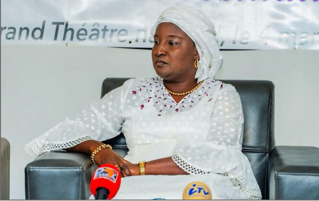 Joal: Mme le Ministre Khady Diène Gaye attaque la gestion de Sophie Gladima Joal: Mme le Ministre Khady Diène Gaye attaque la gestion de Sophie Gladima