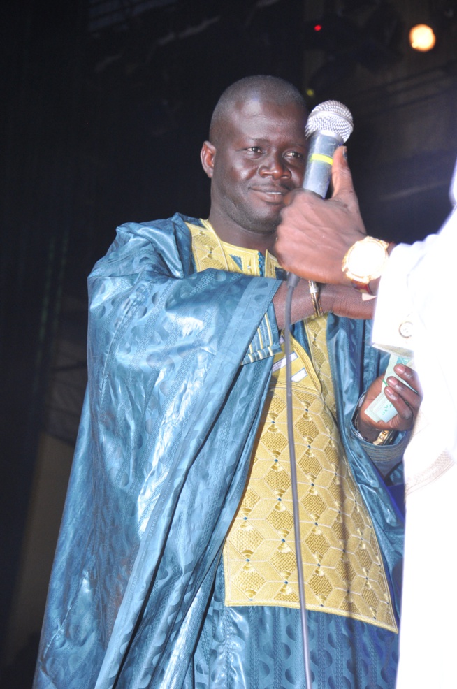 Bara Sow remonte les bretelles à Fatou Laobé