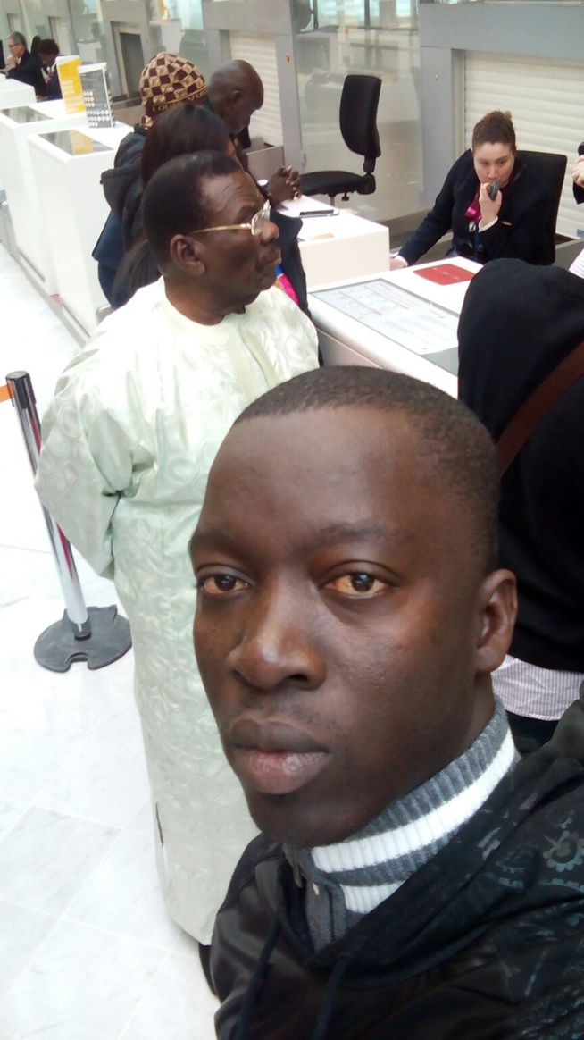 Le consul de Madrid en Espagne bénit par Cheikh Bethio Thioune. Le consul de Madrid en Espagne bénit par Cheikh Bethio Thioune.