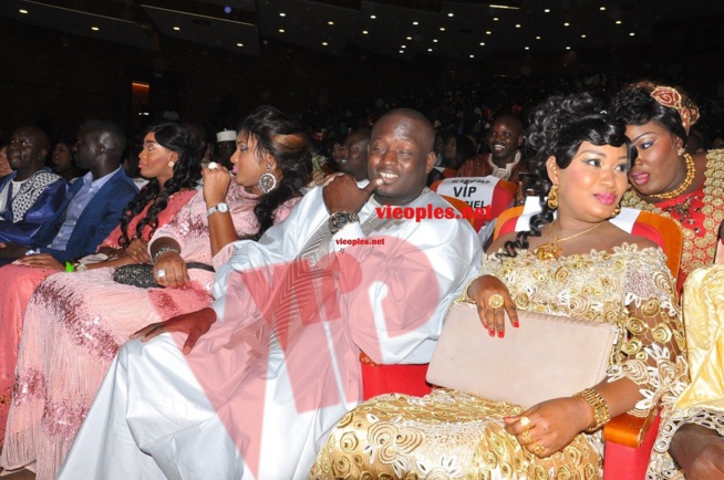 Les deux grandes dames qui assurent les arriéres de l'homme d'affaires Aziz Ndiaye. Les deux grandes dames qui assurent les arriéres de l'homme d'affaires Aziz Ndiaye.