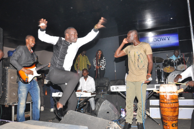 Pape Diouf explose le bloowy ce samedi pour rendre hommage aux femmes en ce mois de mars avant de s'envoler à Dubai. Pape Diouf explose le bloowy ce samedi pour rendre hommage aux femmes en ce mois de mars avant de s'envoler à Dubai.