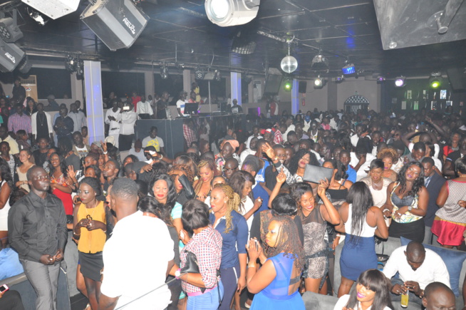 Pape Diouf explose le bloowy ce samedi pour rendre hommage aux femmes en ce mois de mars avant de s'envoler à Dubai. Pape Diouf explose le bloowy ce samedi pour rendre hommage aux femmes en ce mois de mars avant de s'envoler à Dubai.