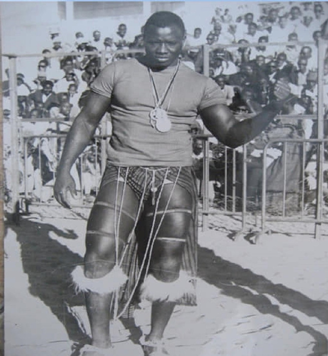 Disparition de Mouhamed Ndiaye alias Robert Diouf , légende de la lutte sénégalaise : un champion entre sport et transmission Disparition de Mouhamed Ndiaye alias Robert Diouf , légende de la lutte sénégalaise : un champion entre sport et transmission