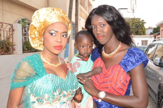 Revivez les images du baptême de Seynabou Ndiaye la présentatrice vedette de Petit Déj sur Walf Tv. Revivez les images du baptême de Seynabou Ndiaye la présentatrice vedette de Petit Déj sur Walf Tv.