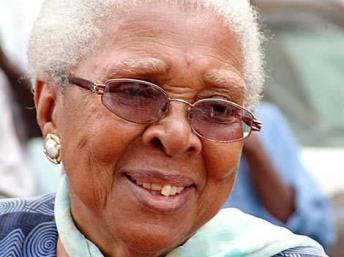 Annette Mbaye d'Erneville, la première journaliste sénégalaise Annette Mbaye d'Erneville, la première journaliste sénégalaise
