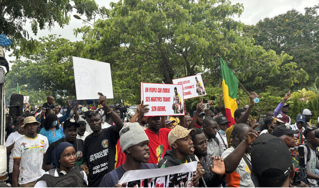 « Justice pour nos martyrs » à Dakar : La rue réclame vérité et justice pour les victimes des répressions « Justice pour nos martyrs » à Dakar : La rue réclame vérité et justice pour les victimes des répressions