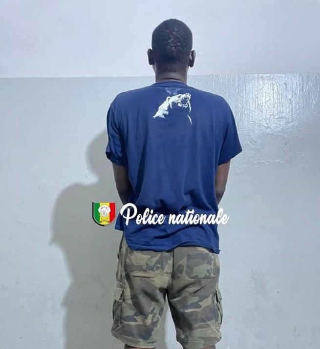 Pikine : Un faux policier interpellé pour usurpation de fonction et escroquerie Pikine : Un faux policier interpellé pour usurpation de fonction et escroquerie