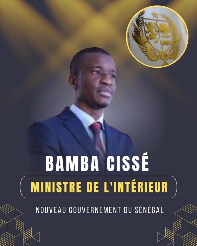 Remaniement au Sénégal : le Général Jean Baptiste Tine remercie le président et félicite son successeur Mouhamadou Bamba Cissé