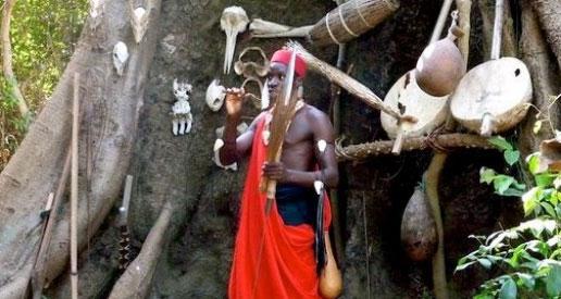 Fétichisme, sorcellerie, sacrifices humains : Les Sénégalais endiablés par l’envie… Fétichisme, sorcellerie, sacrifices humains : Les Sénégalais endiablés par l’envie…